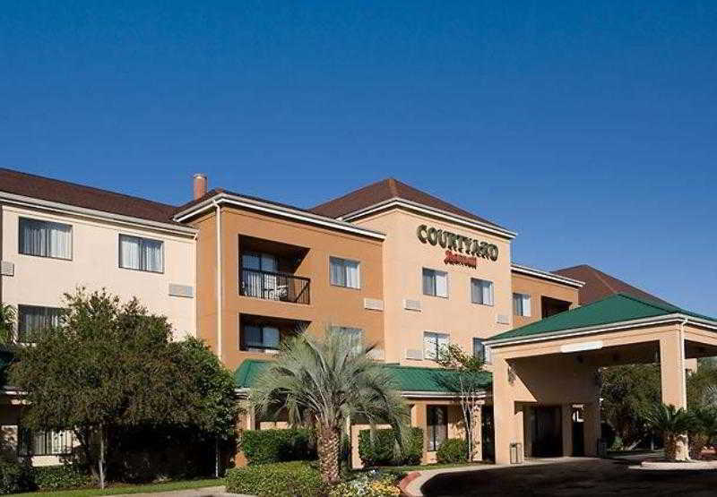 Courtyard Beaumont Ξενοδοχείο Εξωτερικό φωτογραφία